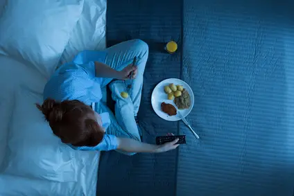 When Should You Stop Eating Before Bed?